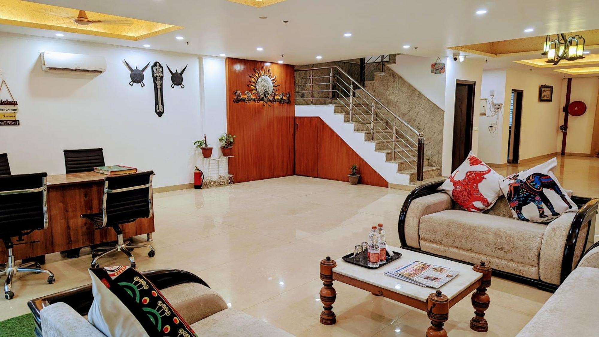 Hotel Moon Taj Near Yashobhoomi Convention Centre 델리 외부 사진